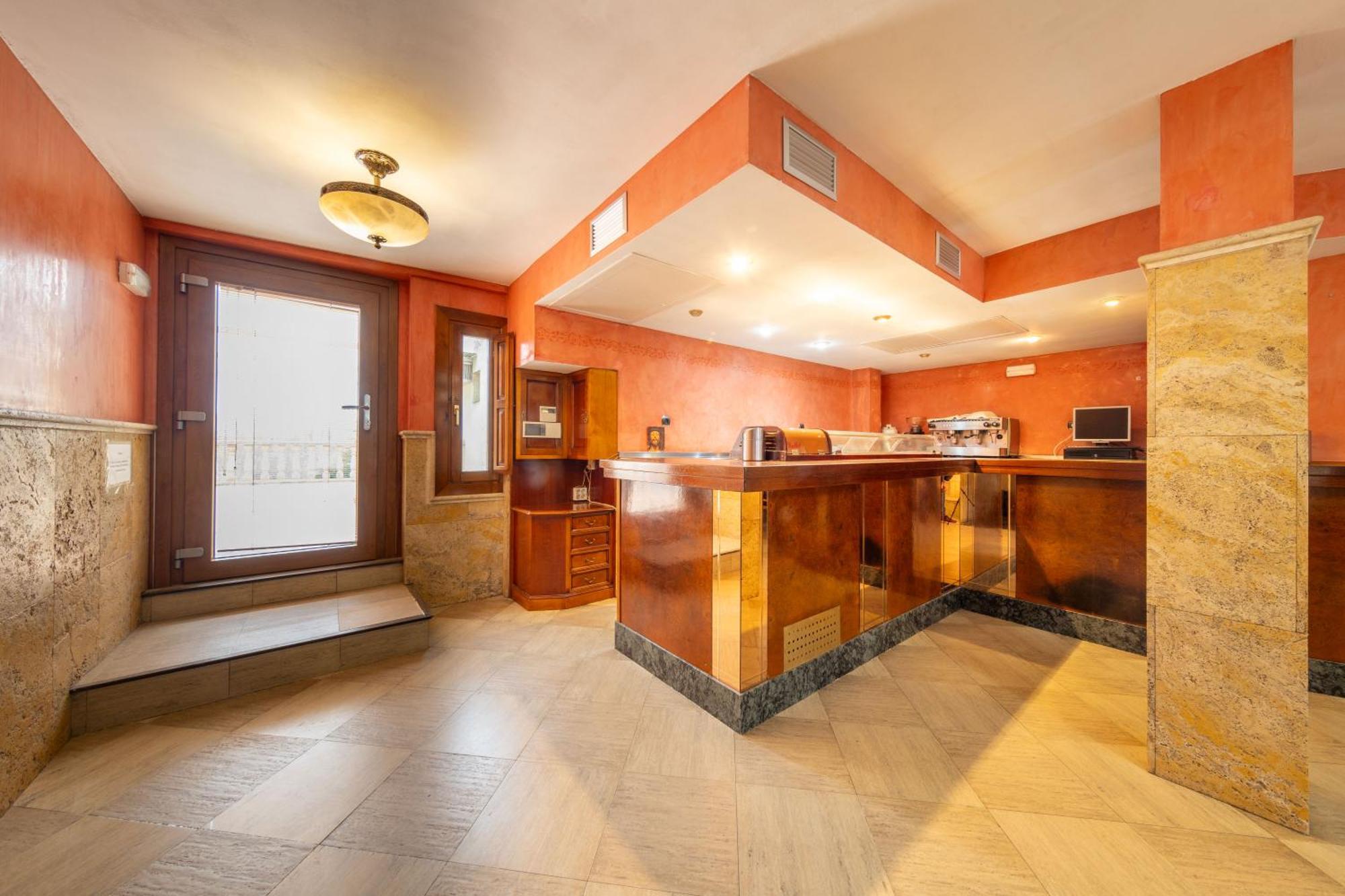 Hostal Sin Recep24H Puerta De La Villa - Pet Friendly & Restaurante Almazán Buitenkant foto
